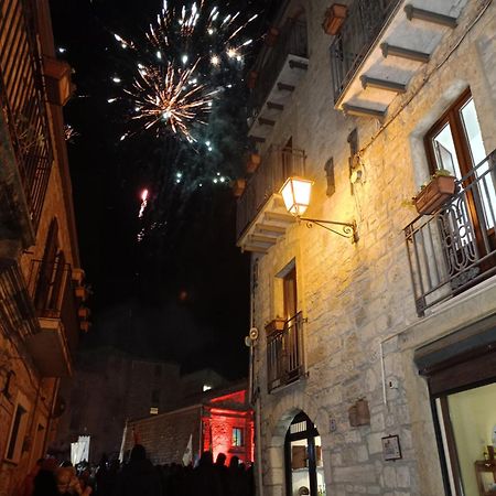 B&B Del Corso Gangi Exterior photo
