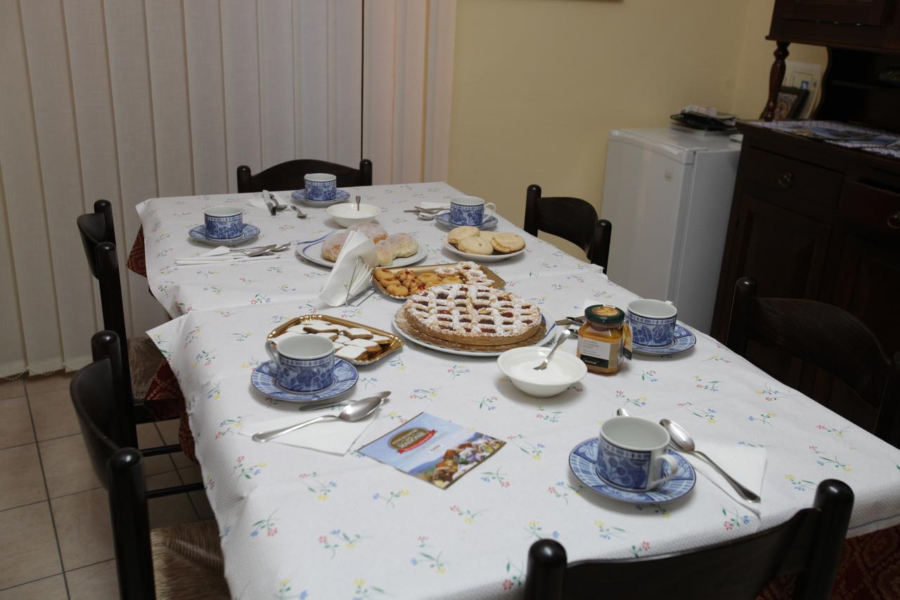 B&B Del Corso Gangi Exterior photo